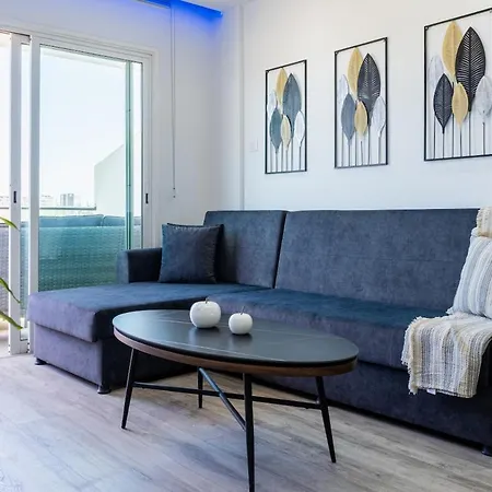 Olympus Stylish 2-br & Balcony In Daire *