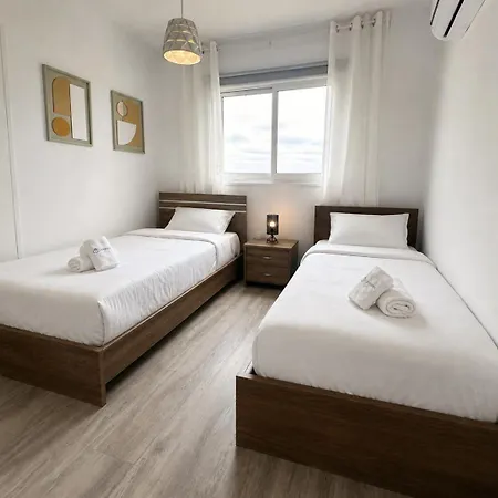 Olympus Stylish 2-br & Balcony In * Larnaca