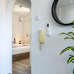 Olympus Stylish 2-br & Balcony In Apartment Larnaca
