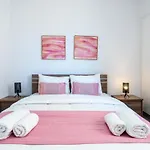 Olympus Stylish 2-br & Balcony In Apartment Larnaca