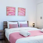Olympus Stylish 2-br & Balcony In Larnaca