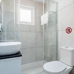 Apartment Olympus Stylish 2-br & Balcony In Larnaca