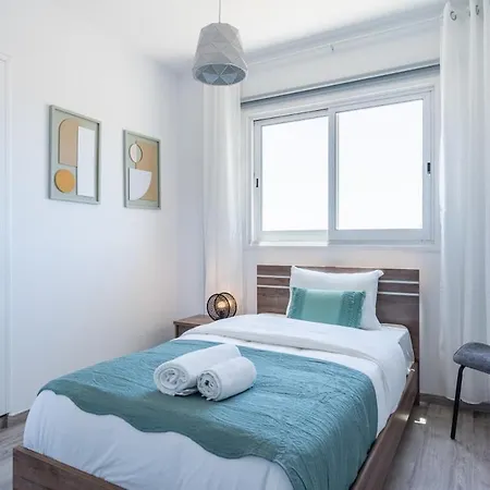 Apartment Olympus Stylish 2-br & Balcony In *